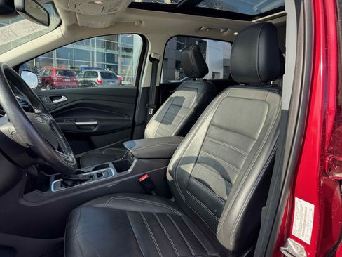 Certified 2019 Ford Escape Titanium image 15