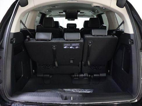 New 2026 Honda Odyssey Touring image 16