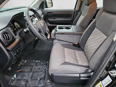 Used 2018 Toyota Tundra SR image 15