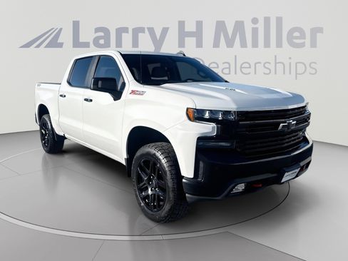 Used 2022 Chevrolet Silverado 1500 LT Trail Boss w/ Convenience Package II AWD/4WD image 15