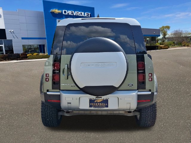 Used 2023 Land Rover Defender 110 SE AWD/4WD image 23