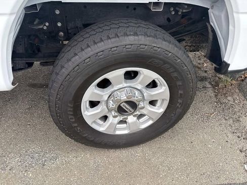 Used 2024 Ford F250 XLT w/ FX4 Off-Road Package image 12