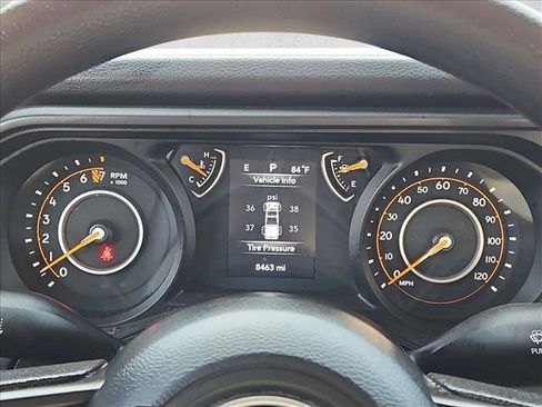 Used 2025 Jeep Gladiator Sport AWD/4WD image 11