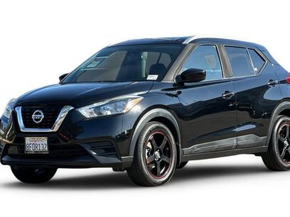 Used 2018 Nissan Kicks SV