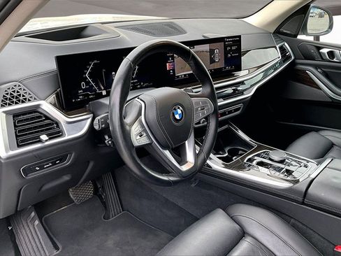 Used 2025 BMW X7 xDrive40i image 13