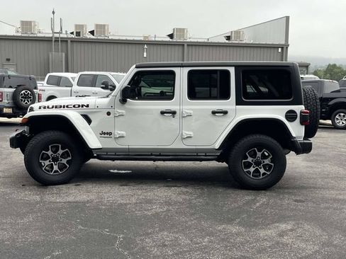 Used 2022 Jeep Wrangler Unlimited Rubicon w/ LED Lighting Group AWD/4WD image 7