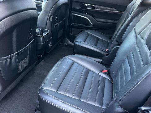 Certified 2024 Kia Telluride SX Prestige w/ Towing Package AWD/4WD image 12