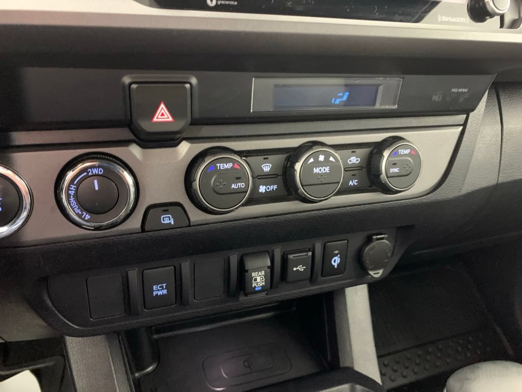 Certified 2021 Toyota Tacoma TRD Off-Road AWD/4WD image 18