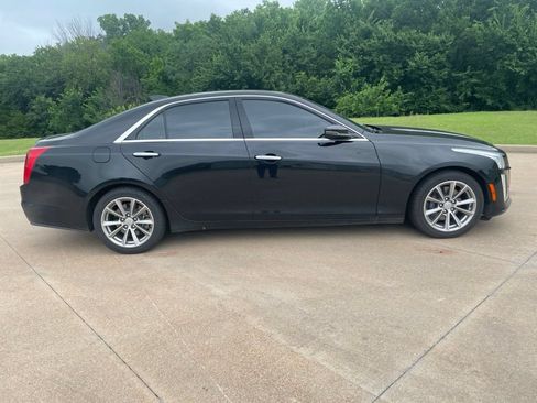 Used 2019 Cadillac CTS Luxury RWD image 4
