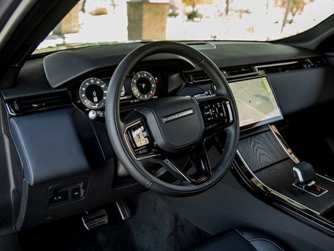 Used 2025 Land Rover Range Rover Velar Dynamic SE AWD/4WD image 16