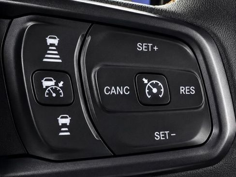 Used 2024 Jeep Wrangler Unlimited AWD/4WD image 25