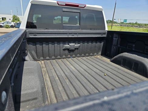 Used 2024 Chevrolet Silverado 1500 LT w/ Convenience Package II AWD/4WD image 9
