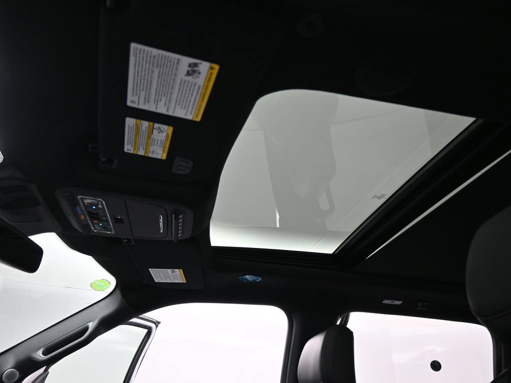 Used 2025 Ford F150 Raptor AWD/4WD image 22