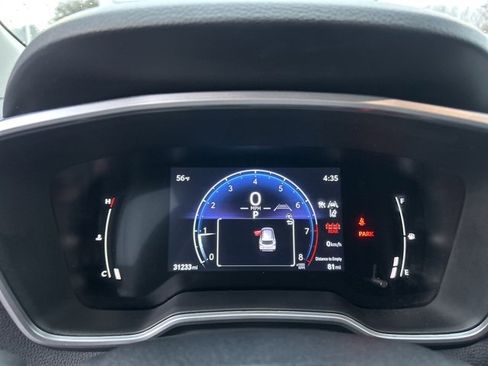 Used 2023 Toyota Corolla Cross XLE image 21