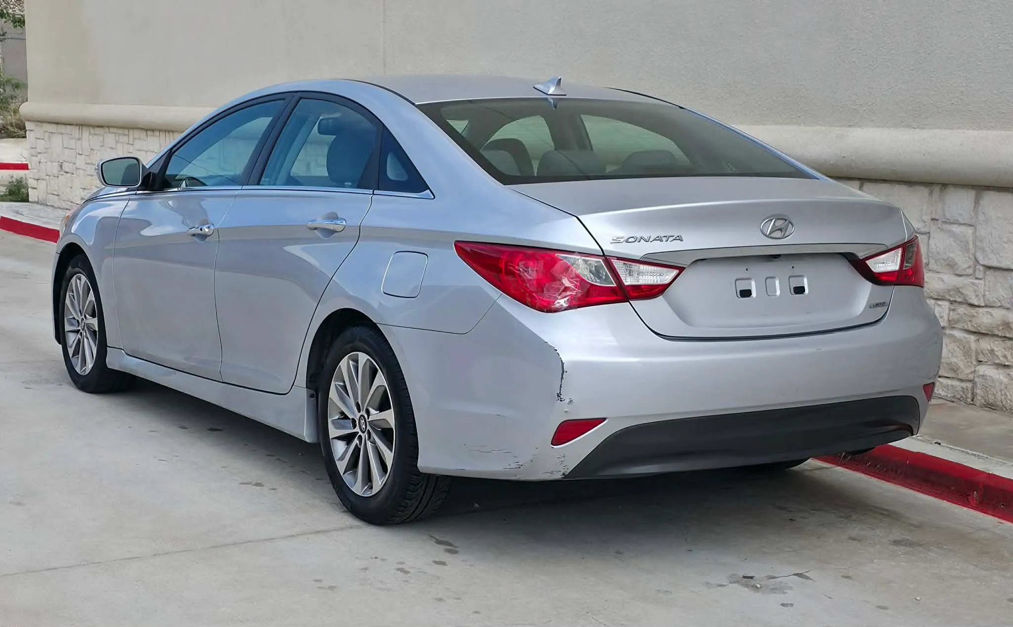 Used 2014 Hyundai Sonata Limited FWD image 5