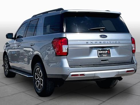 Used 2023 Ford Expedition XLT RWD image 11
