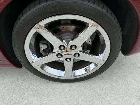 Used 2007 Chevrolet Corvette Convertible w/ Preferred Equipment Group RWD image 17