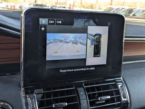 Used 2019 Lincoln Navigator L Reserve image 16