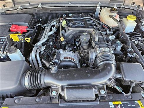 Used 2023 Jeep Gladiator Willys image 19