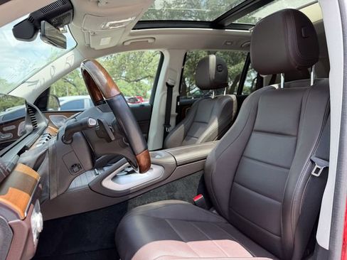 Used 2021 Mercedes-Benz GLS 450 4MATIC image 7