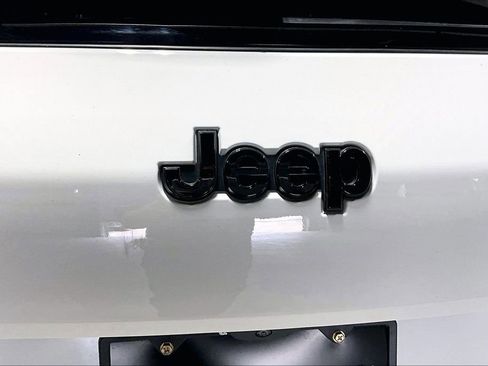 Used 2024 Jeep Grand Cherokee L Limited w/ Black Appearance Package RWD image 42