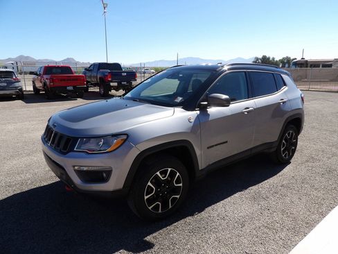 Used 2021 Jeep Compass Trailhawk AWD/4WD image 4