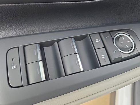 New 2026 Toyota Grand Highlander XLE image 9