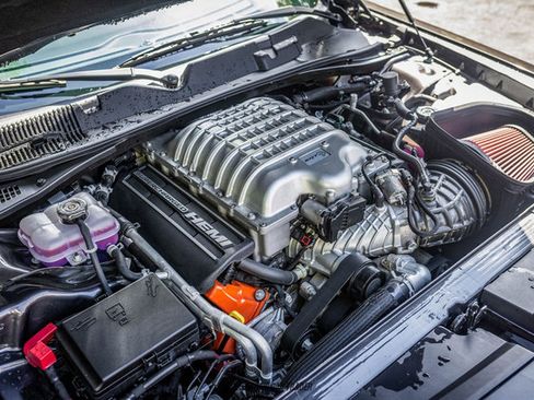 Used 2020 Dodge Challenger SRT Hellcat image 17