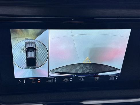 Used 2025 GMC Sierra 2500 AT4 image 15