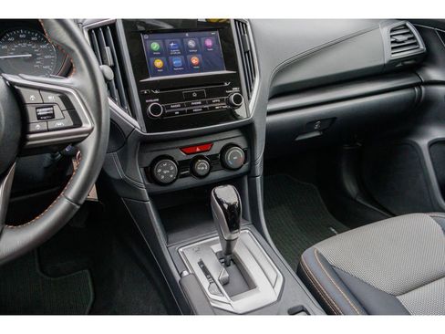 Used 2019 Subaru Crosstrek 2.0i Premium w/ Eyesight System image 23