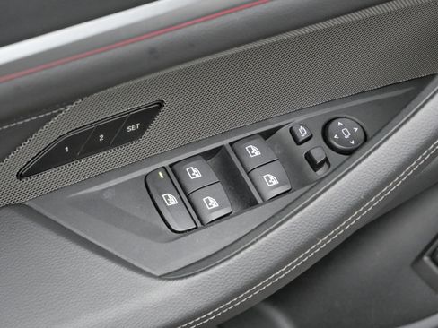 Used 2025 BMW 430i xDrive w/ Premium Package image 19