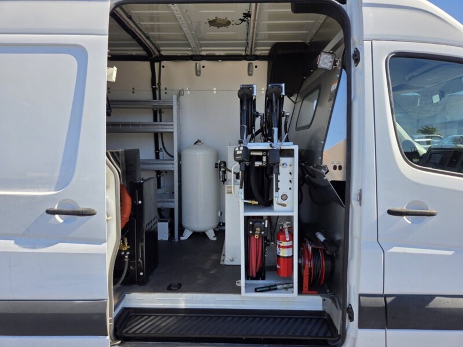 Used 2017 Mercedes-Benz Sprinter 2500 image 19