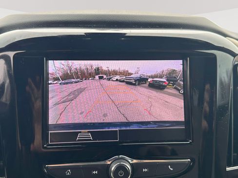 Certified 2022 Chevrolet Traverse LS image 11