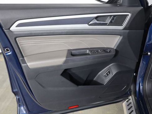 Used 2021 Volkswagen Atlas SE image 19