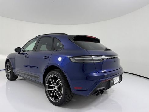Certified 2026 Porsche Macan AWD/4WD image 3