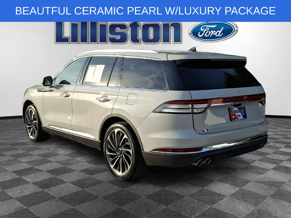Used 2023 Lincoln Aviator Reserve w/ Equipment Group 201A AWD/4WD image 6