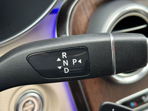 Used 2022 Mercedes-Benz GLC 300 image 34