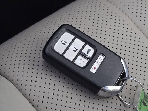 Used 2018 Honda Accord EX-L image 25