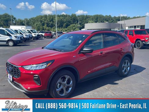 Used 2025 Ford Escape ST-Line w/ Tech Pack #1 AWD/4WD image 1