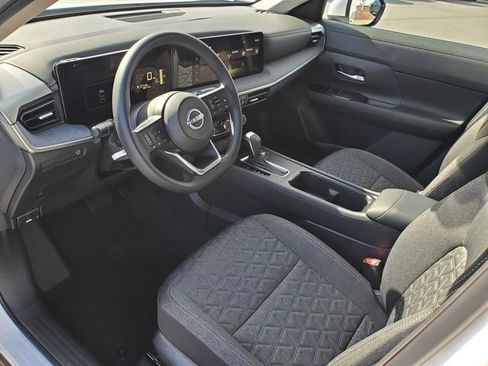 Certified 2025 Nissan Kicks SV image 13