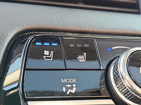 Certified 2025 Honda Pilot Elite image 24