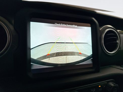 Used 2023 Jeep Wrangler Unlimited Sahara image 15