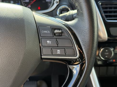 Used 2024 Mitsubishi Eclipse Cross SE image 26