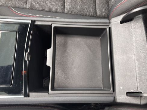 Used 2024 Chevrolet Traverse Z71 w/ Enhanced Driving Package image 34