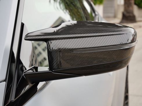 Used 2023 BMW M4 CSL image 8