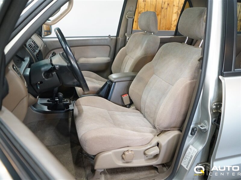 Used 1999 Toyota 4Runner SR5 AWD/4WD image 18