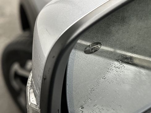 Used 2023 Subaru Crosstrek 2.5i Limited w/ Moonroof Package image 5