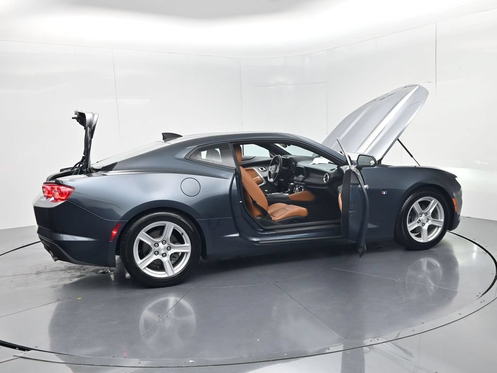 Used 2020 Chevrolet Camaro LT w/ Technology Package RWD image 58