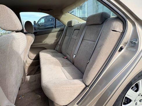 Used 2002 Toyota Camry LE image 11