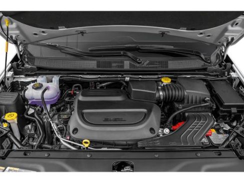 Certified 2024 Chrysler Pacifica Limited w/ Uconnect Theater Family Group image 12